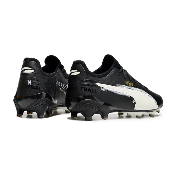 Botas de fútbol Puma King Ultimate Art of Football Pack FG para terreno firme, color blanco y negro