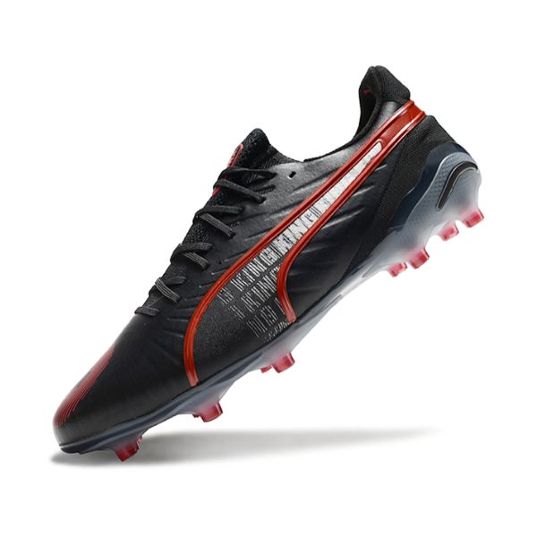 Botas de fútbol Puma King Ultimate FG para terreno firme, color negro y rojo