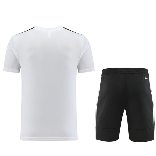 Conjunto de entrenamiento Adidas blanco y negro con camiseta y pantalones cortos