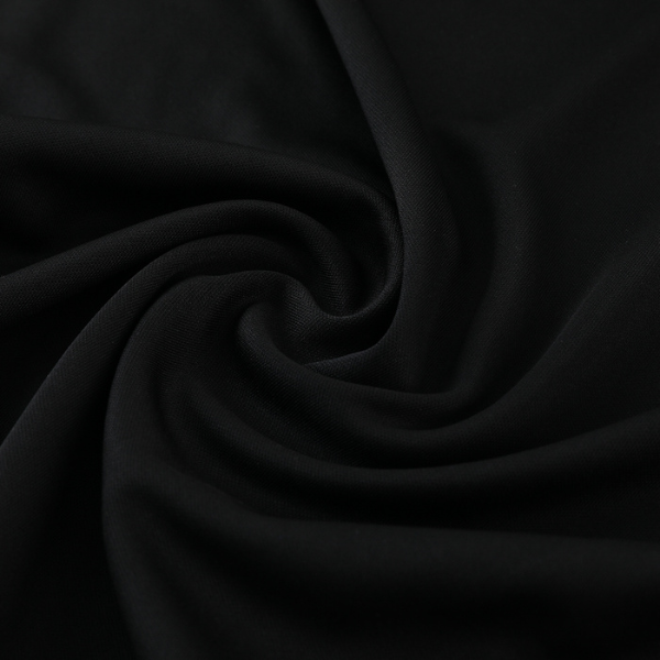 Conjunto de entrenamiento Adidas negro con camiseta y pantalones cortos