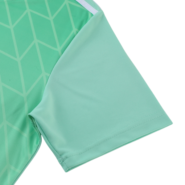 Conjunto de entrenamiento Adidas verde claro con camiseta y pantalones cortos