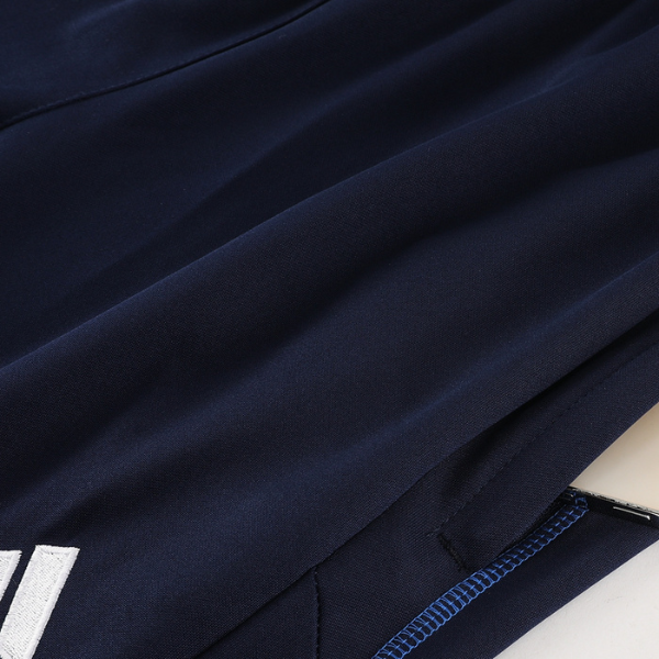 Conjunto Adidas Blue Cold con camiseta y pantalones con cremallera de un cuarto