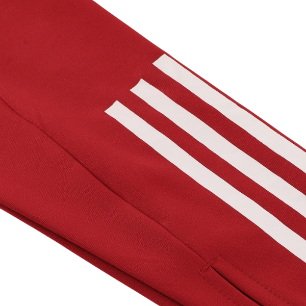 Camiseta y pantalones Adidas Cold Set rojos y negros con cremallera de un cuarto