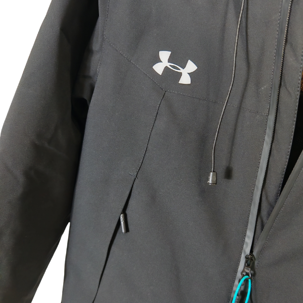 Chaqueta cortavientos negra Under Armour
