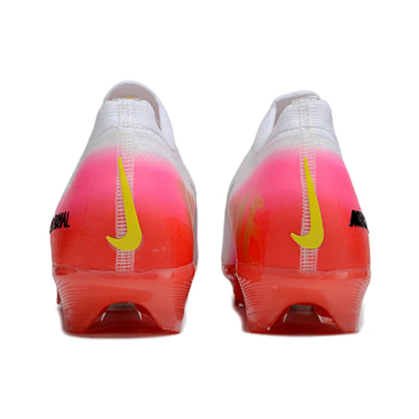 Botas de fútbol Nike Air Zoom Mercurial Vapor 16 Elite Fear Nothing Pack para niños, color blanco y negro, para terreno firme FG