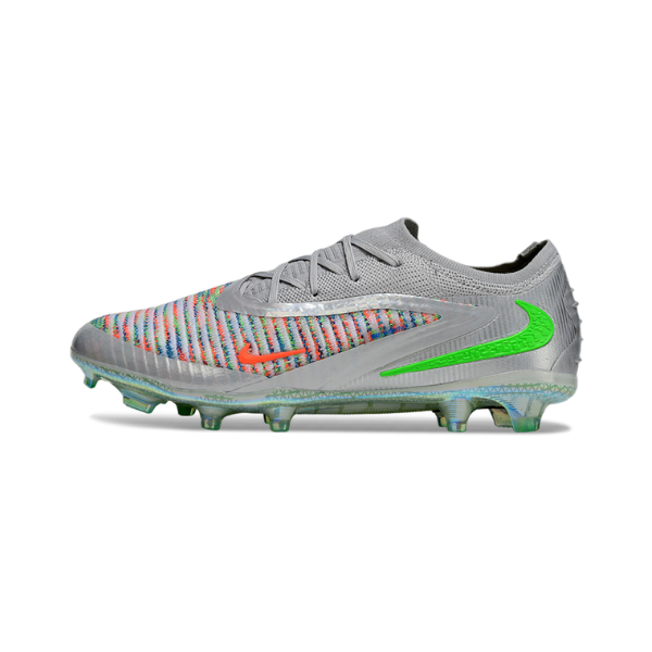 Botas de fútbol Nike Phantom 6 Elite x EA FC para terreno firme, color blanco, para niños