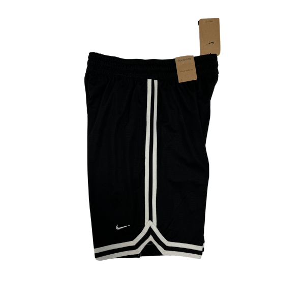 Pantalones cortos Nike en blanco y negro