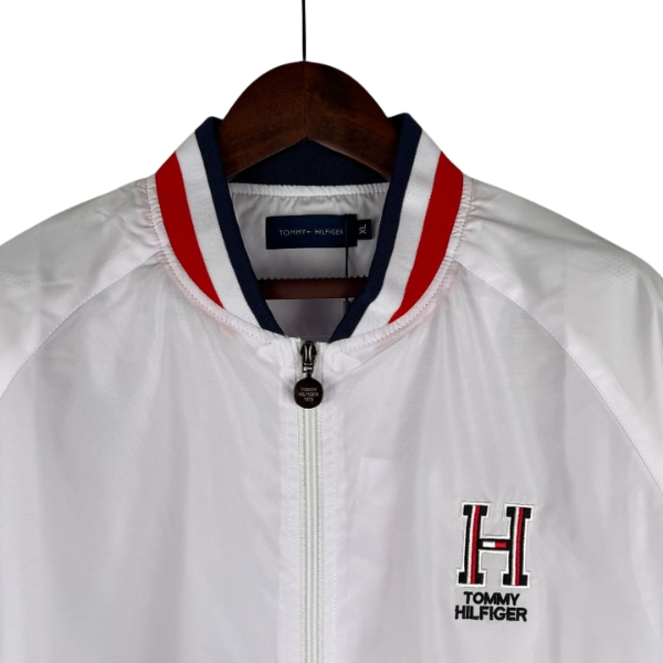 Chaqueta cortavientos blanca de Tommy Hilfiger