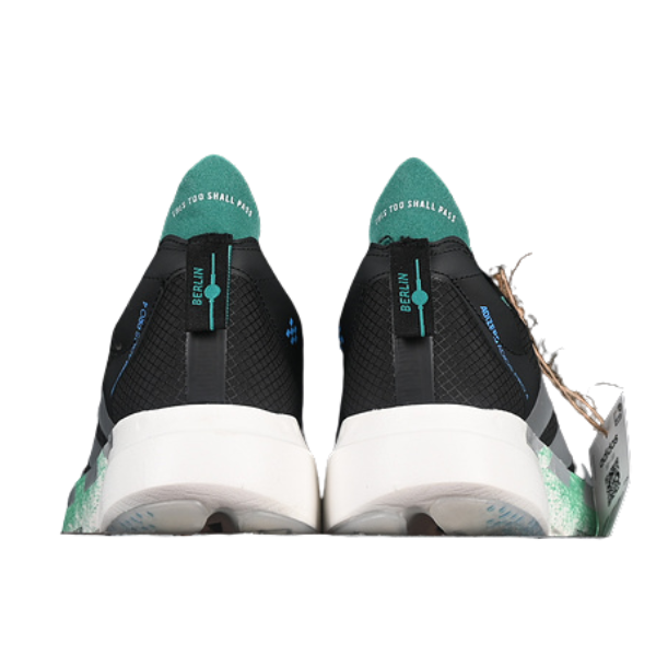 Zapatillas de running Adidas Adizero Adios Pro 4 en negro, blanco, verde y azul 