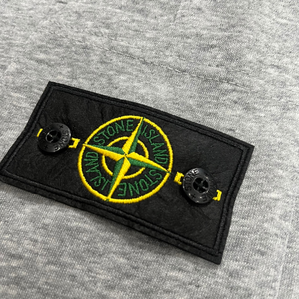 Pantalones deportivos grises de Stone Island