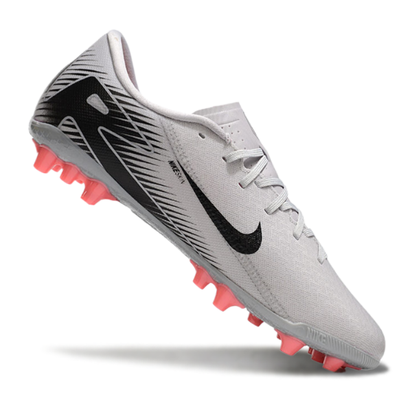 Botas de fútbol Nike Zoom Mercurial Vapor 16 Academy AG para césped artificial, color gris y negro