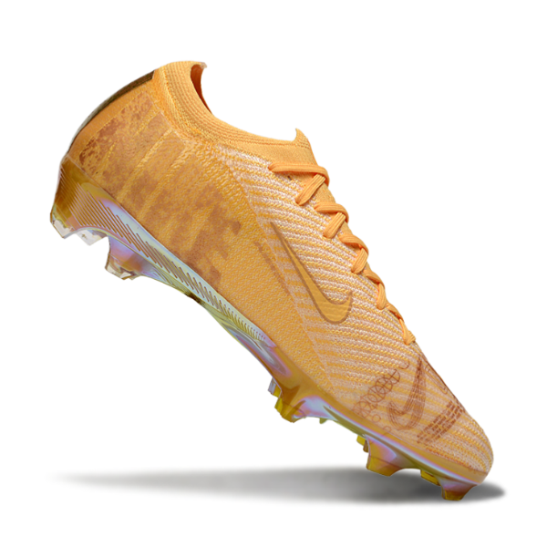 Botas de fútbol Nike Air Zoom Mercurial Vapor 16 Elite Gold para terreno firme FG
