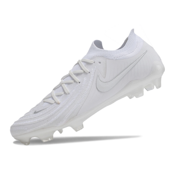 Botas de fútbol Nike Phantom GX2 Elite FG para terreno firme, color blanco