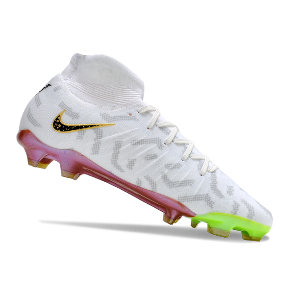 Botas de fútbol Nike Phantom Luna FG para terreno firme, color blanco