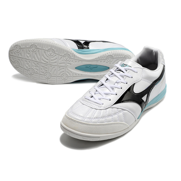 Botas de fútbol sala Mizuno Morelia Sala Japan IC en blanco, negro y azul claro