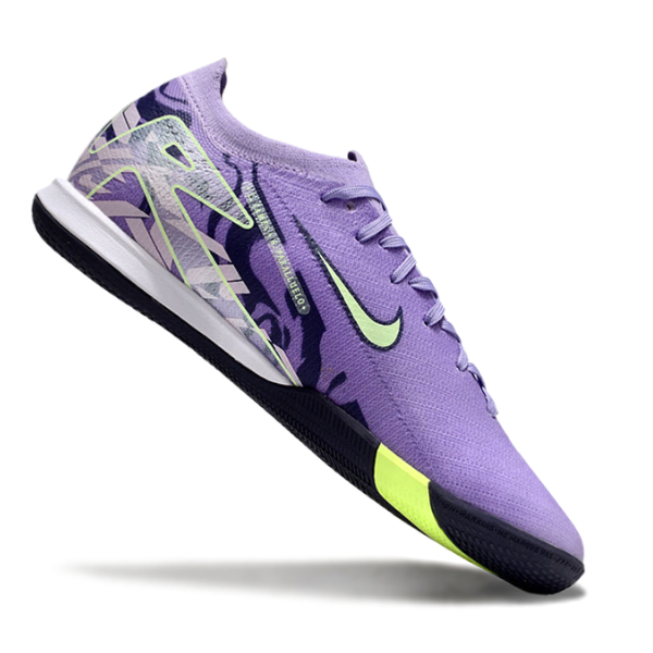 Nike Mercurial Vapor 16 Elite United 001 Pack White and Black Indoor IC Football Boot