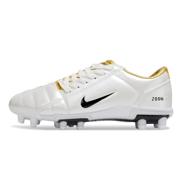 Botas de fútbol Nike Total 90 III para niños, color blanco y dorado, para terreno firme FG