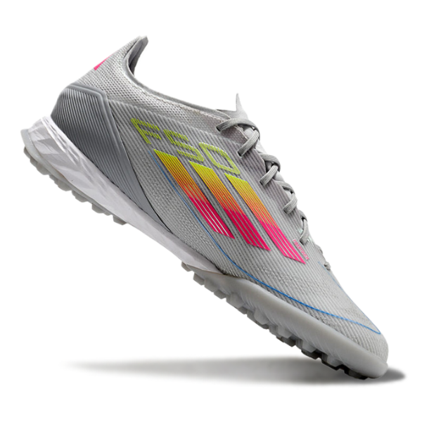 Botas de fútbol Adidas F50 Elite Turf TF gris, rosa y amarillo