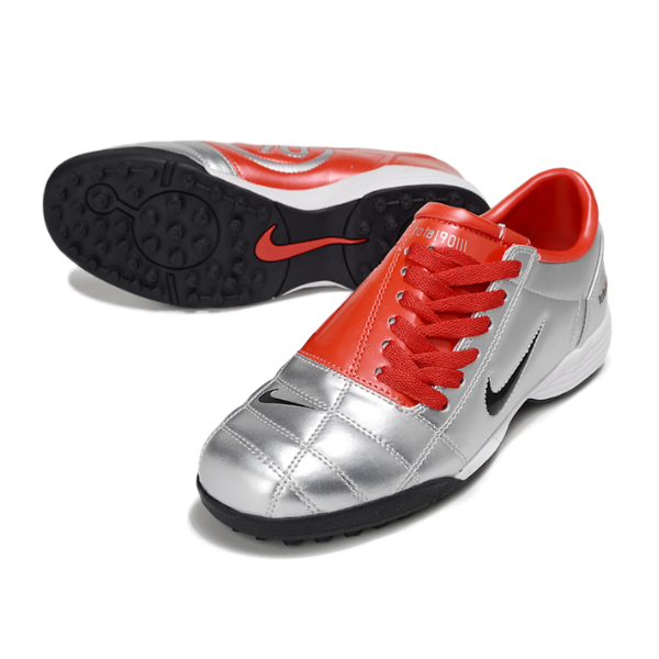 Botas de fútbol Nike Total 90 III Turf TF color plata y rojo