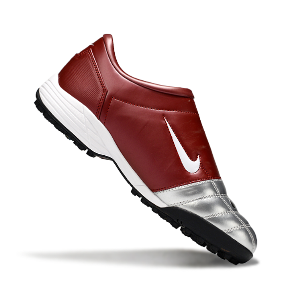 Botas de fútbol Nike Total 90 III Turf TF color plata y rojo oscuro