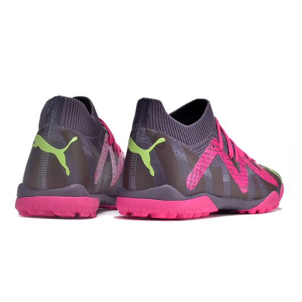 Botas de fútbol Puma Future Ultimate Turf TF moradas y rosas