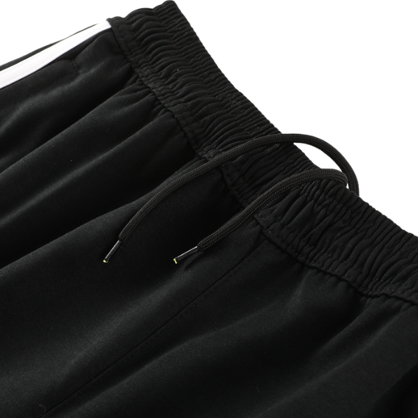 Conjunto Adidas Cold Set con abrigo y pantalones verde y negro 