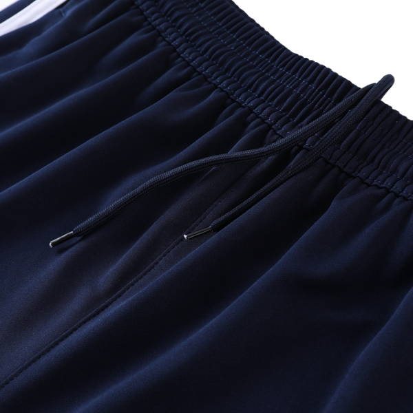 Conjunto de entrenamiento azul Adidas, camiseta y pantalón