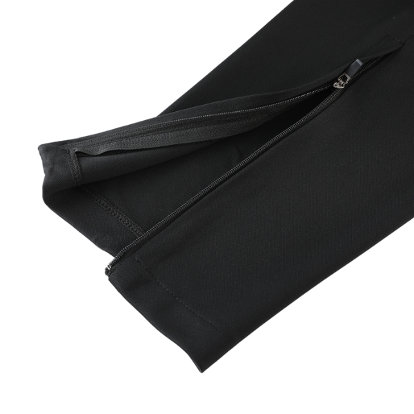 Conjunto de entrenamiento naranja de Adidas, camiseta y pantalón