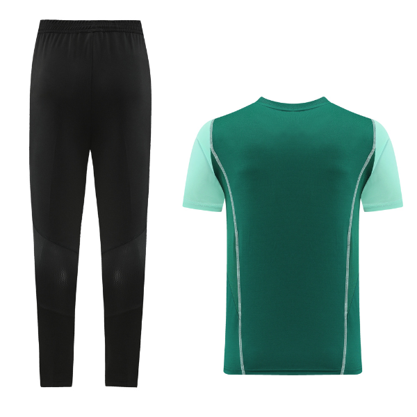 Conjunto de entrenamiento Adidas verde y negro, camiseta y pantalón