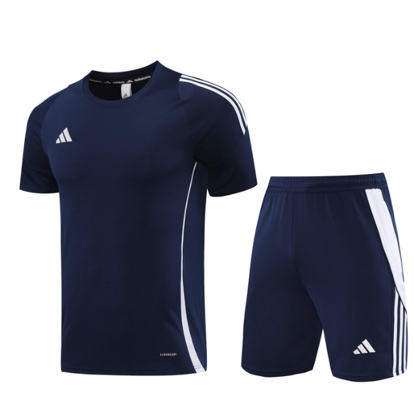 Conjunto de entrenamiento Adidas azul oscuro con camiseta y pantalones cortos 