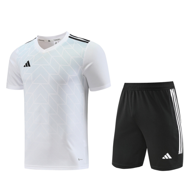 Conjunto de entrenamiento Adidas blanco y negro con camiseta y pantalones cortos 