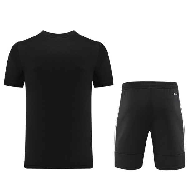 Conjunto de entrenamiento Adidas negro con camiseta y pantalones cortos 