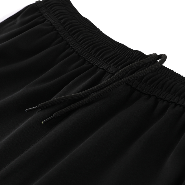 Conjunto de entrenamiento gris Adidas: camiseta y pantalones cortos 