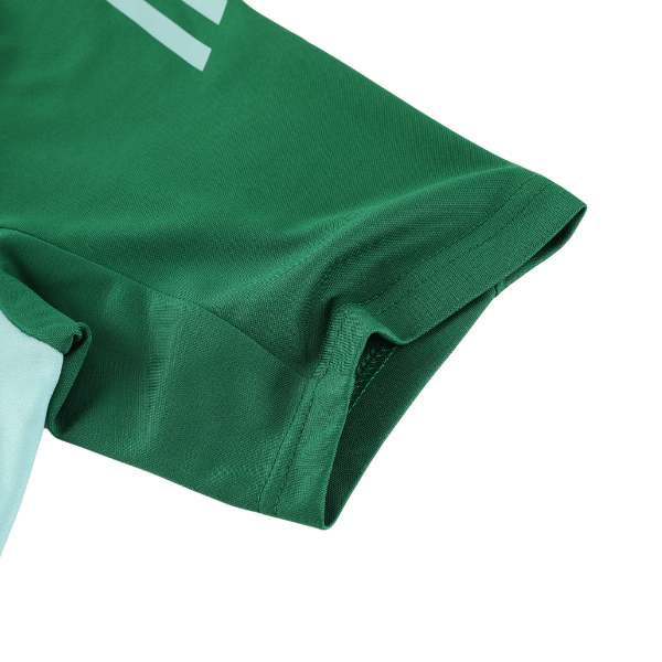 Conjunto de entrenamiento Adidas Green de camiseta y pantalones cortos 