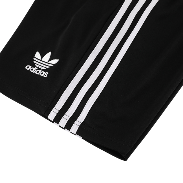 Conjunto de entrenamiento rojo Adidas: camiseta y pantalones cortos 