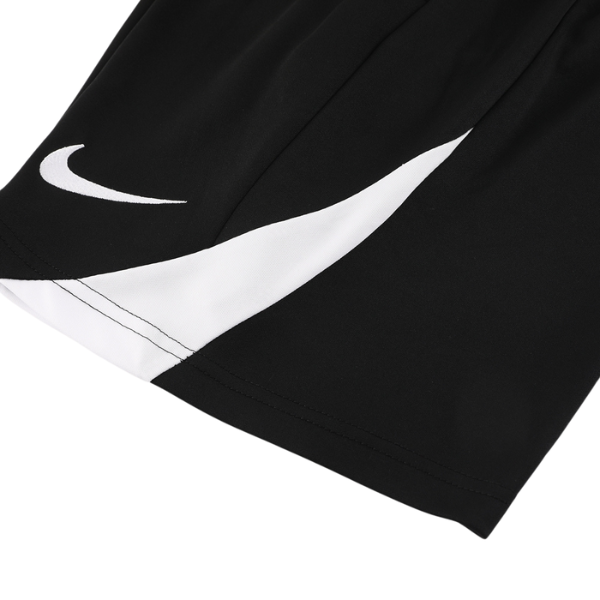 Conjunto de entrenamiento Adidas en blanco y negro con camiseta y pantalones cortos 