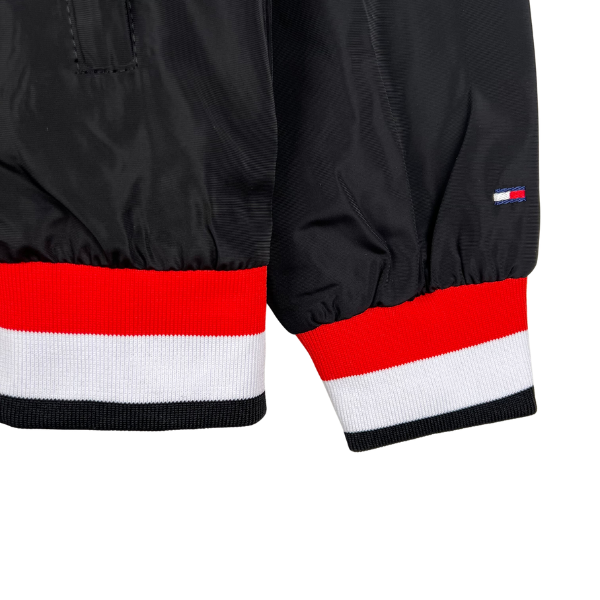 Chaqueta cortavientos negra de Tommy Hilfiger 