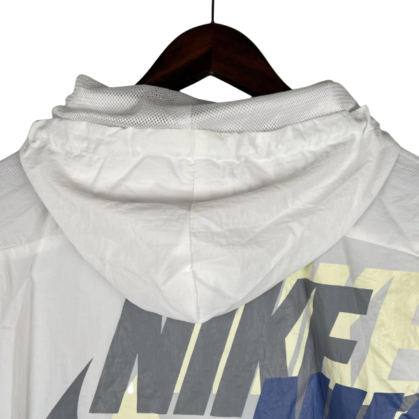 Chaqueta cortavientos blanca Nike 