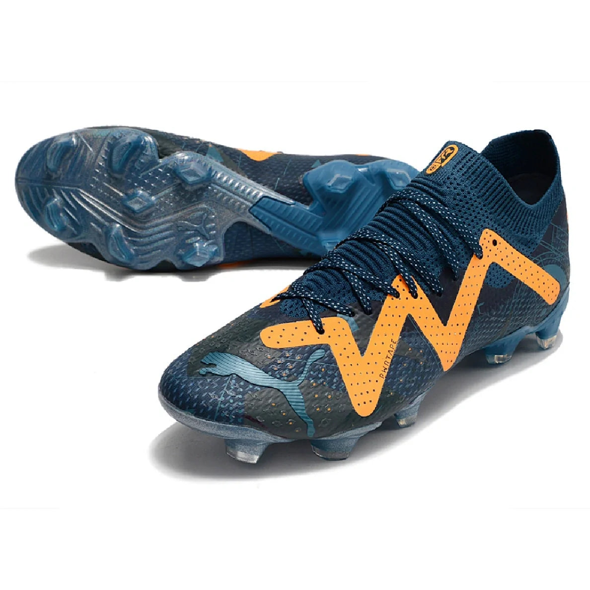 Botas de fútbol Puma Future Ultimate DNA Pack FG para terreno firme, color blanco y negro