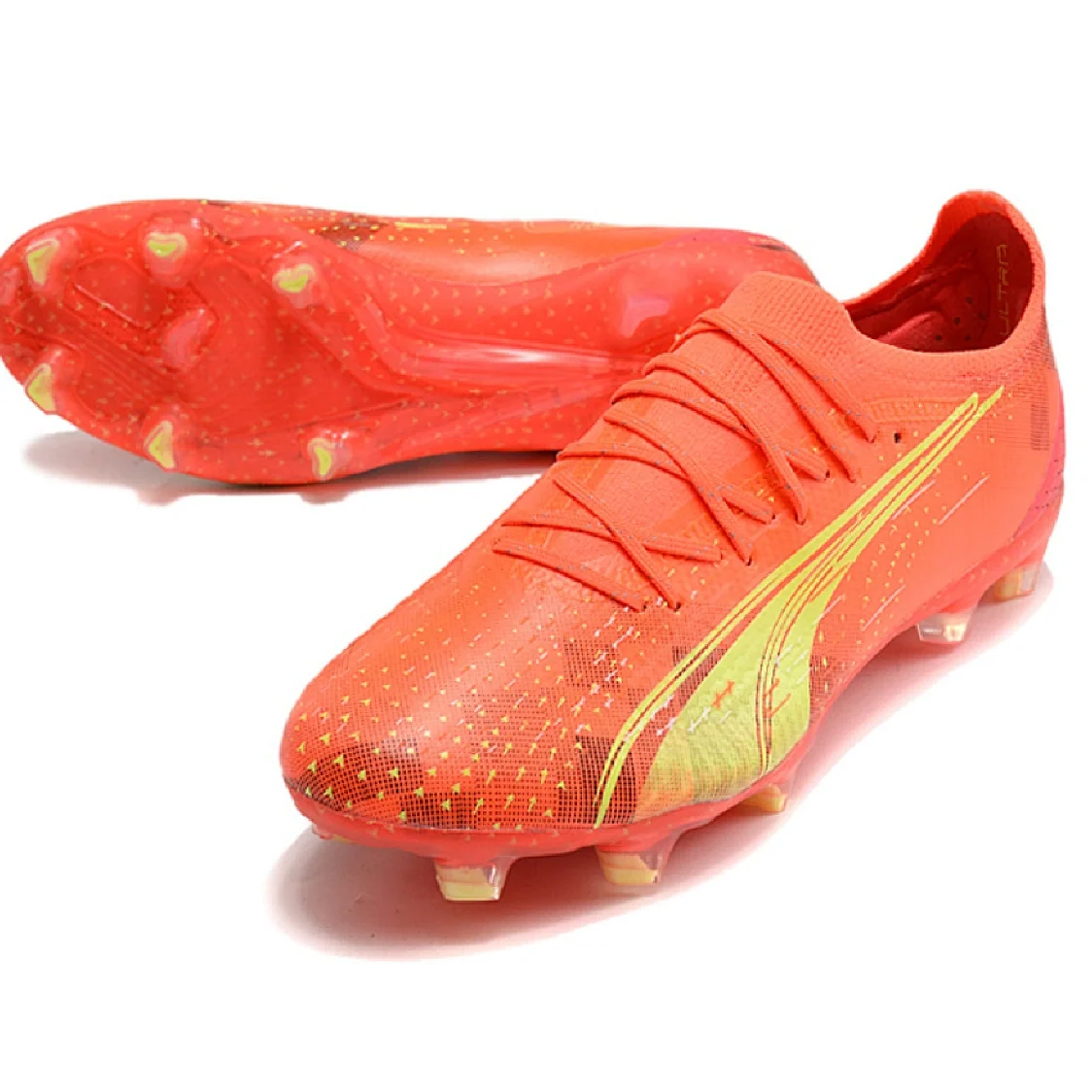 Botas de fútbol Puma Ultra Ultimate Fearless Pack FG para terreno firme, color negro y amarillo