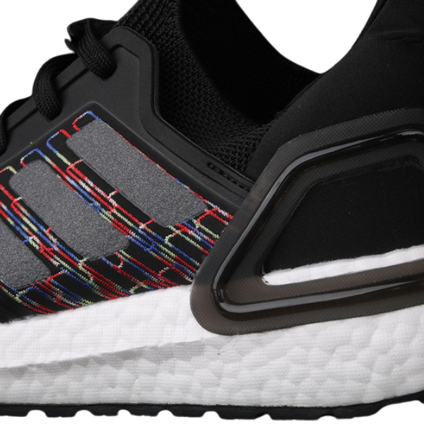 Zapatillas de running Adidas Ultraboost Light negras, rojas y azules 