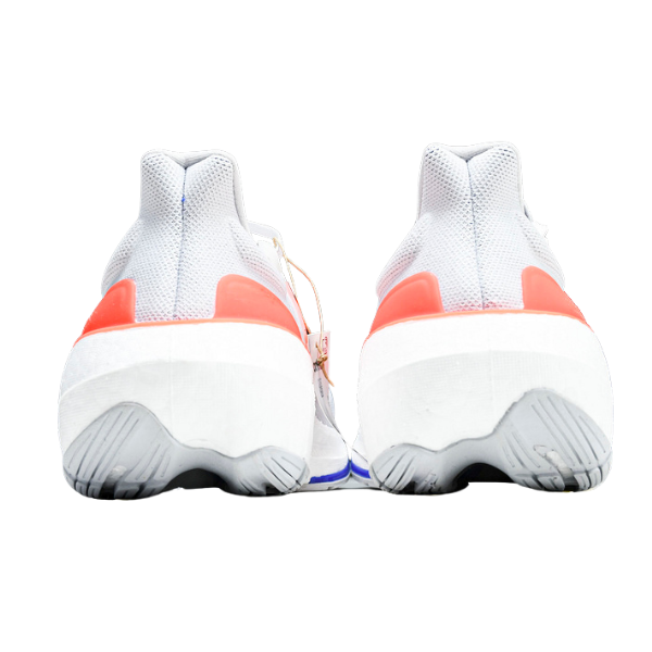Zapatillas de running Adidas Ultraboost Light en blanco y naranja 