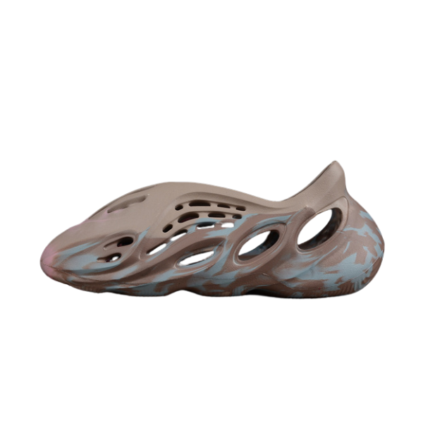 Zapatillas casuales Adidas Yeezy Foam Runner MX en gris arena