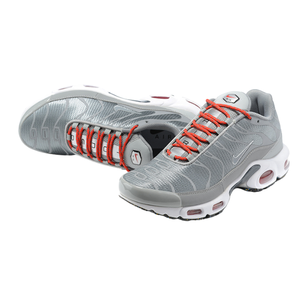 Zapatillas Nike Air Max Plus TN informales en gris y rojo