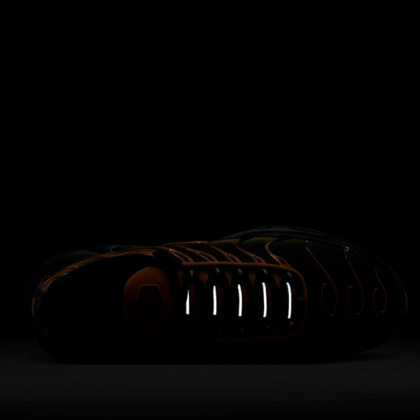 Zapatillas Nike Air Max Plus TN negras con diseño de reloj de sol